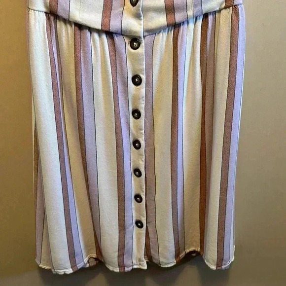 Dress - Picture 3 of 9